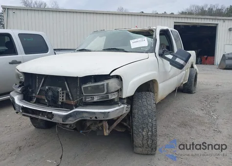 2004 GMC Sierra 2500Hd Sle z USA, uszkodzony, nr VIN 1GTHK23254F202972